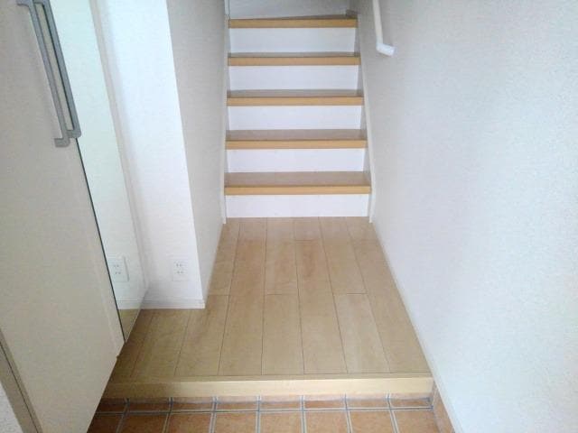 ウィステリア・フィオーレIIの物件内観写真