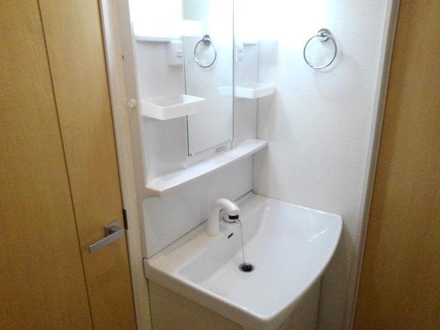 ウィステリア・フィオーレIIの物件内観写真