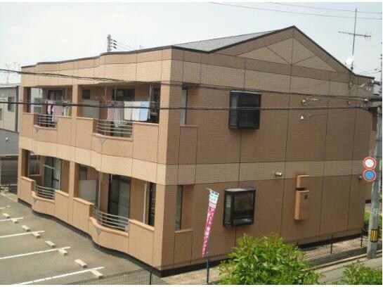 ナオティーフォーの物件外観写真