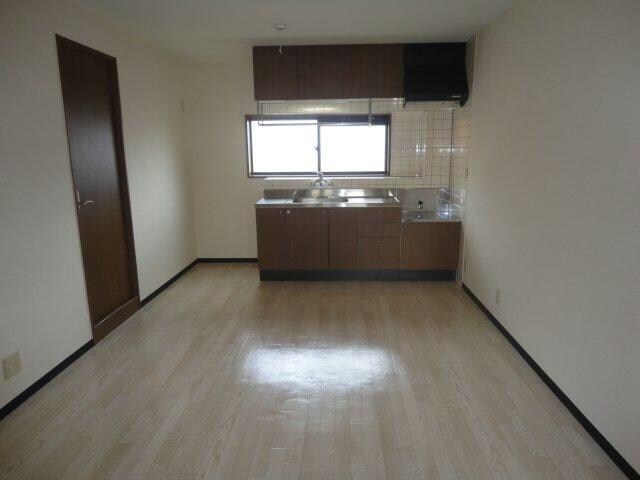 ナオティーフォーの物件内観写真