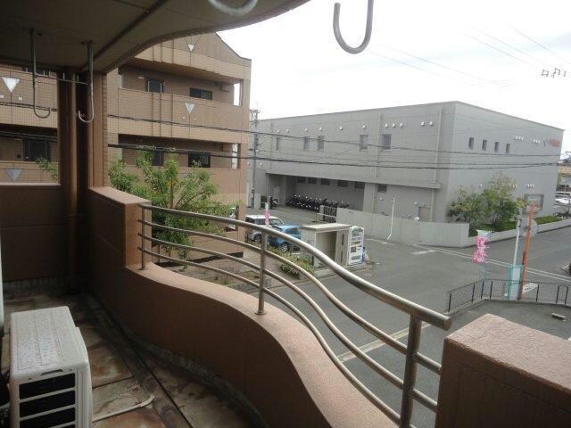 ナオティーフォーの物件内観写真