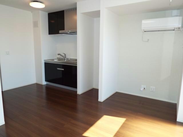 Ｄ-ｒｏｏｍ新涯の物件内観写真