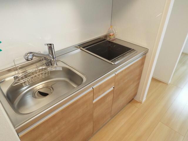 Ｄ-ｒｏｏｍ新涯の物件内観写真