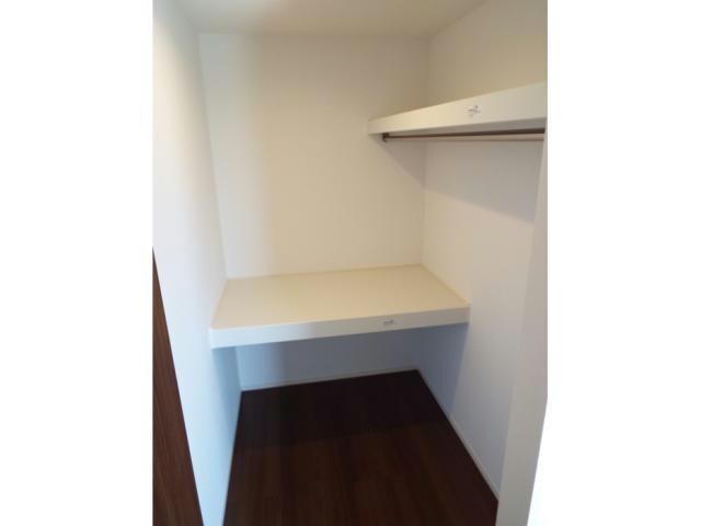 Ｄ-ｒｏｏｍ新涯の物件内観写真