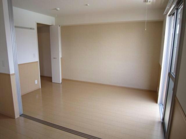 ルベール曙　B棟の物件内観写真