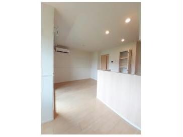 ストレリチア・アルバＡの物件内観写真