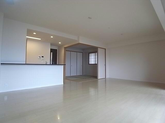 ポレスター緑町公園の物件内観写真