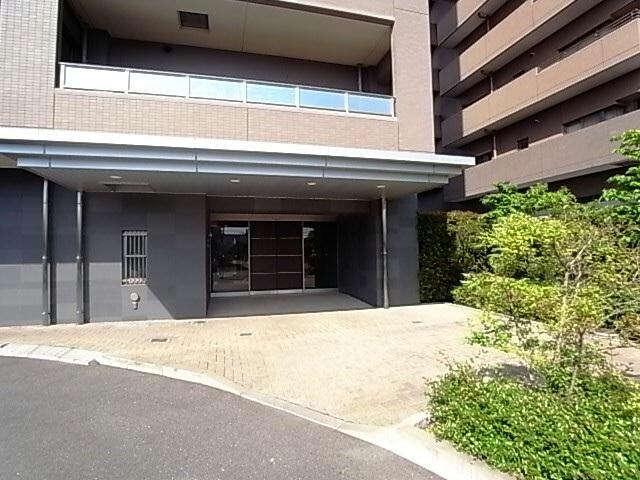 ポレスター緑町公園の物件外観写真