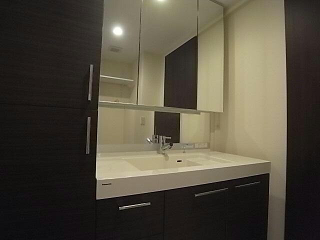 ポレスター緑町公園の物件内観写真