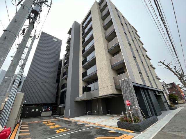 レーベン金沢WESFORTの物件外観写真