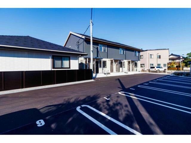 ナーシュドム割出の物件外観写真