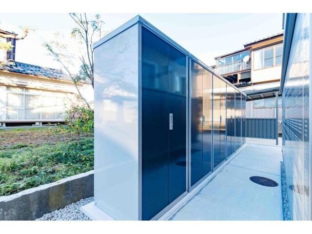 ナーシュドム割出の物件外観写真