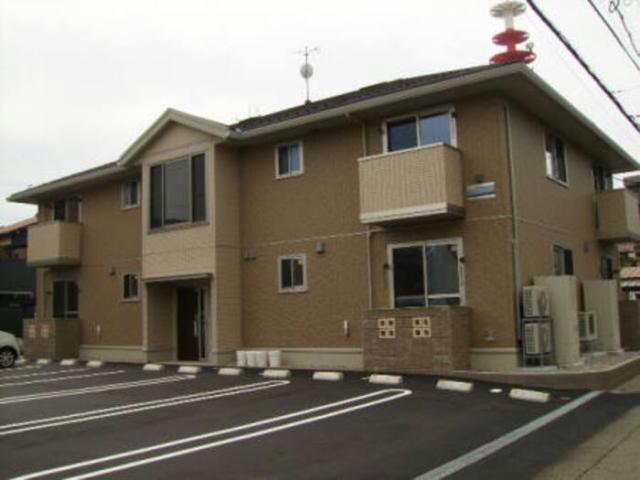 ドゥ・モンターニュの物件外観写真