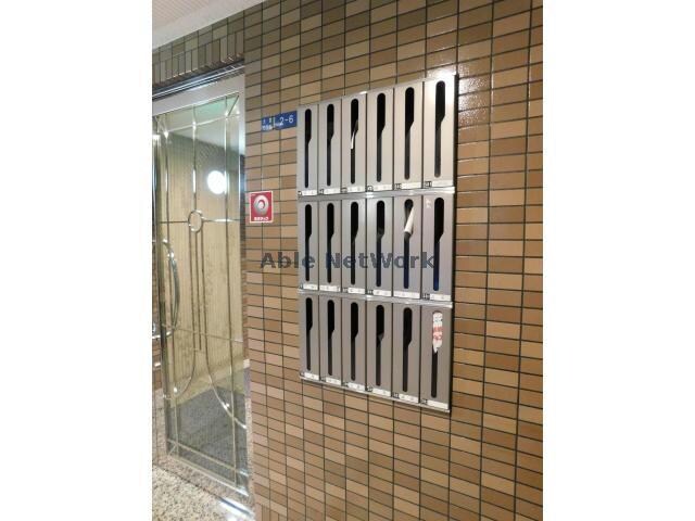 イスタナの物件外観写真