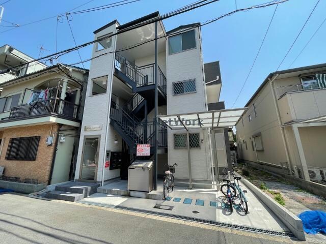 アクアカデーレ大宮の物件外観写真