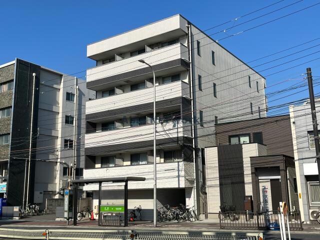 プレシャス中宮の物件外観写真