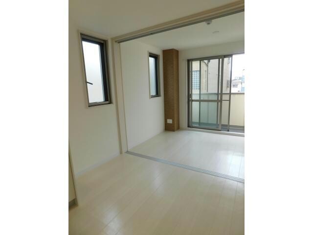 プレシャス中宮の物件内観写真