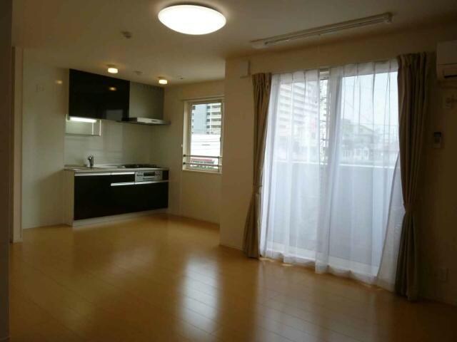 ボルボの物件内観写真