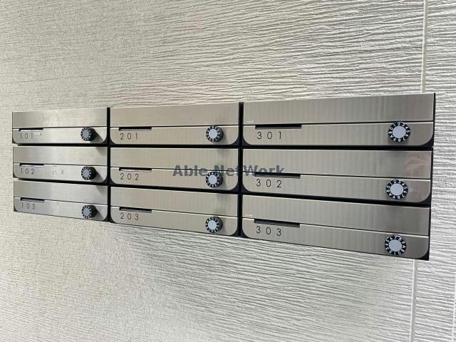 ルミナス滝井の物件外観写真