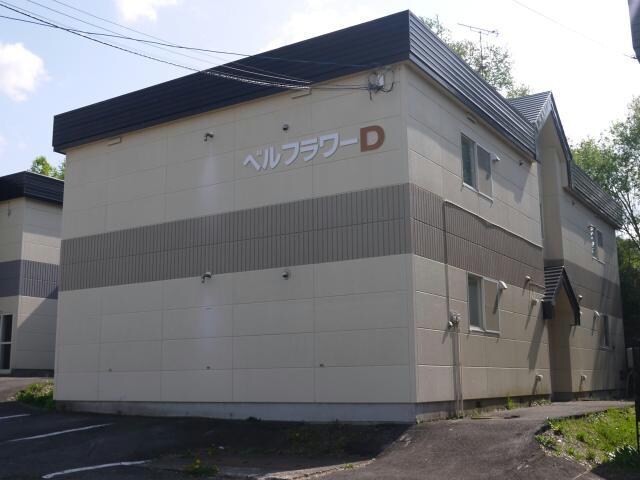 ベルフラワーDの物件外観写真