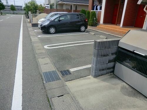 エレガンス・ヴィラＡの物件外観写真