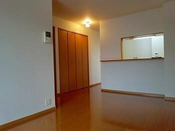 エレガンス・ヴィラＡの物件内観写真