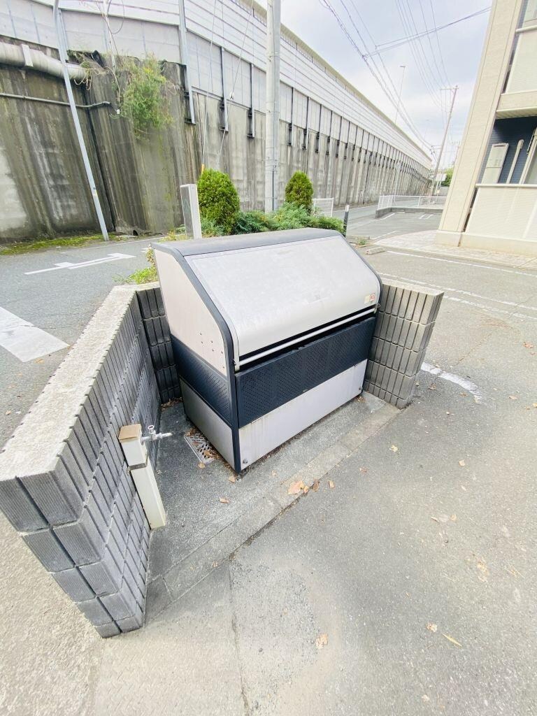 アウローラ市川の物件外観写真