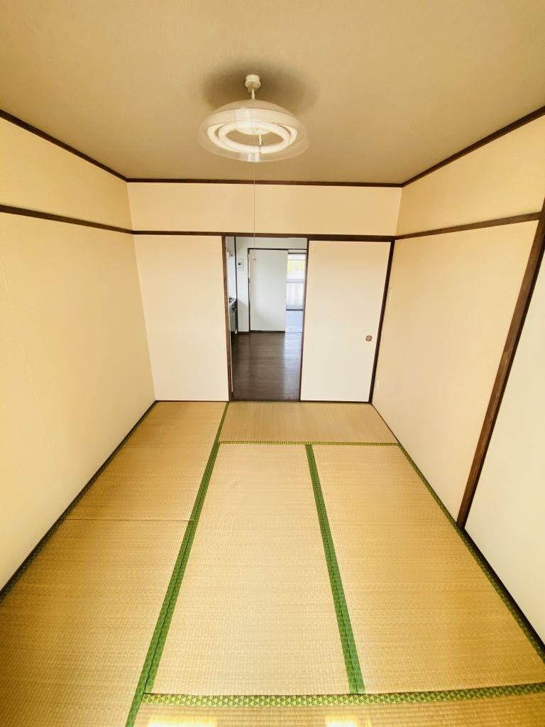 メゾンやすむろIIの物件内観写真