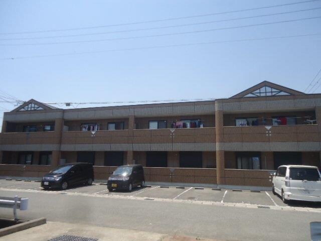 パンプルムースの物件外観写真