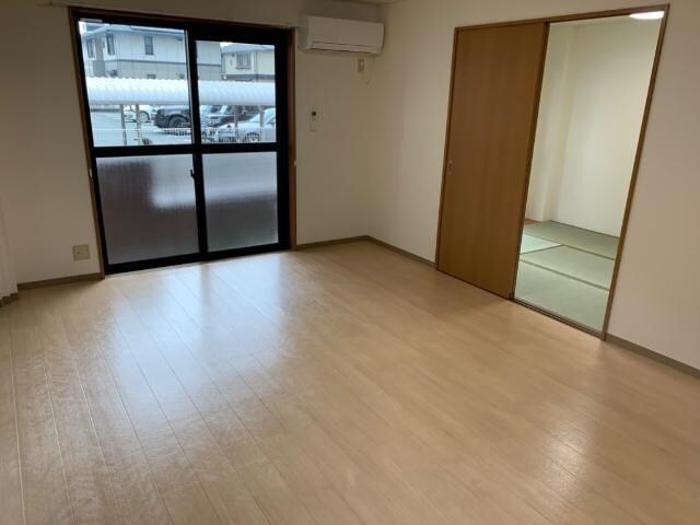 レジデンスコート東山の物件内観写真