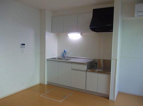 シーズンズ　コンフォートIの物件内観写真