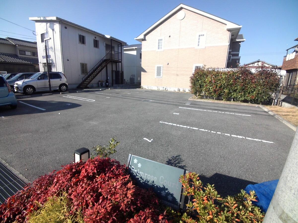 プリムローズ・コートの物件外観写真