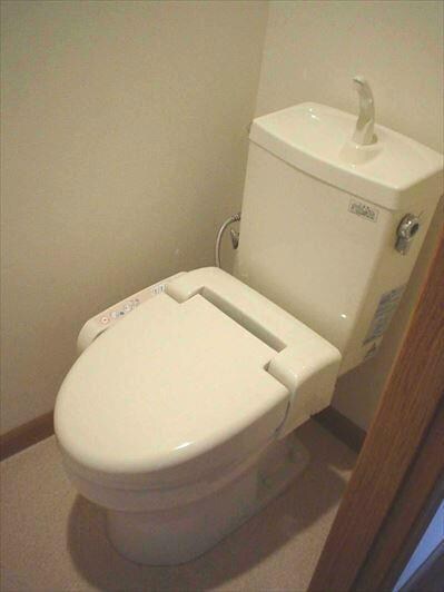 プリムローズ・コートの物件内観写真