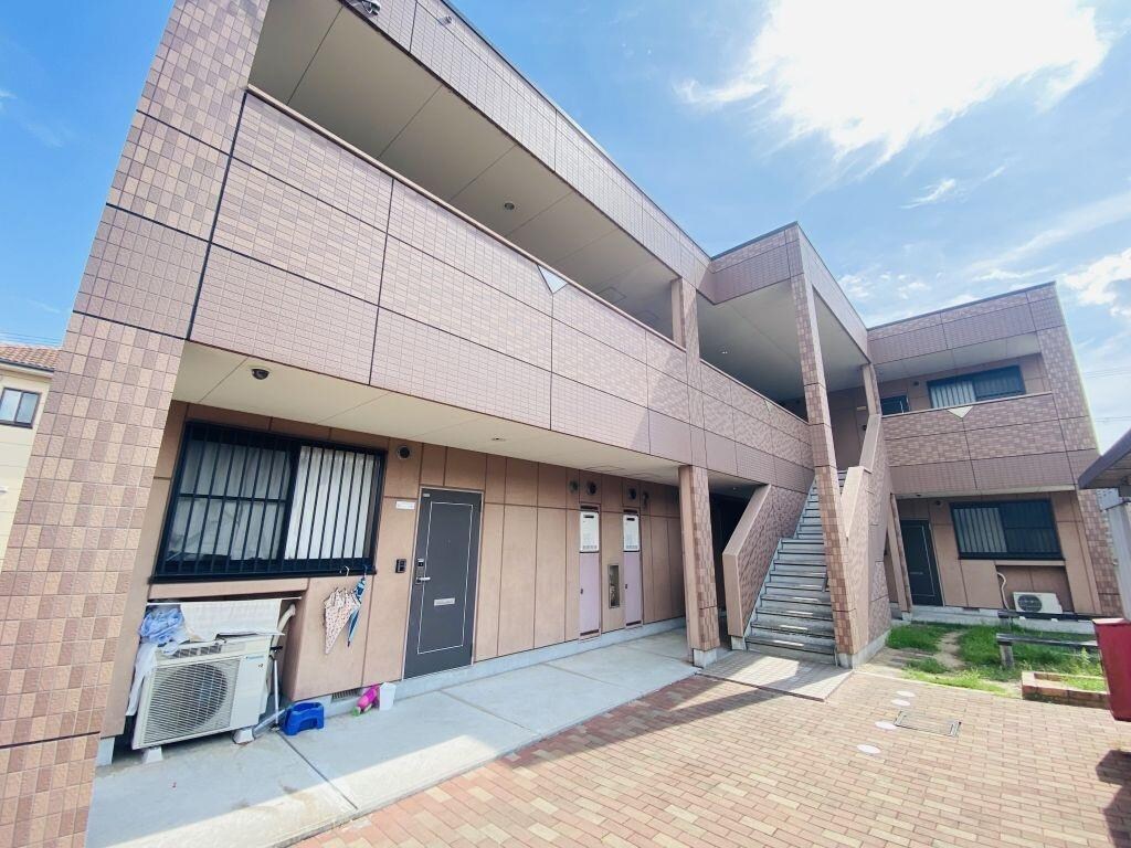 フィールドヴィレッジの物件外観写真