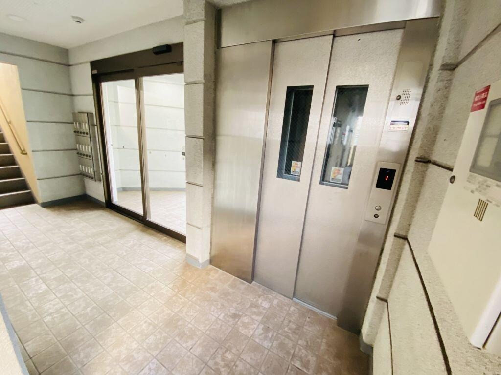 イースト・フィオーレの物件外観写真