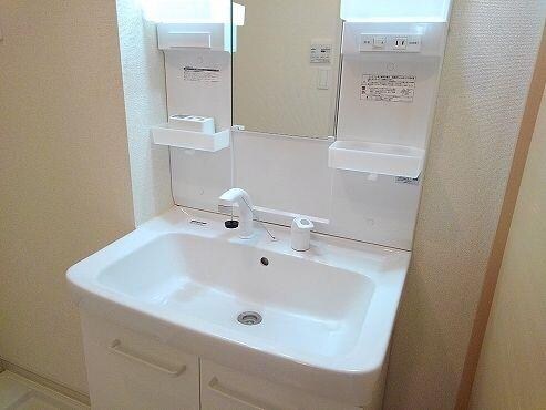 フィオーレ西庄Ｂの物件内観写真