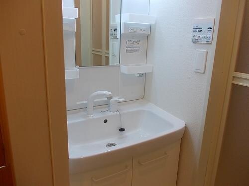 エスペランサ白国IIIの物件内観写真