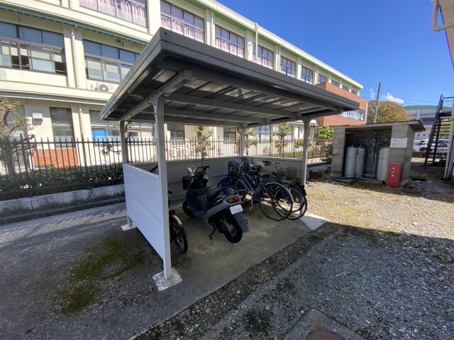 元町マンションの物件外観写真