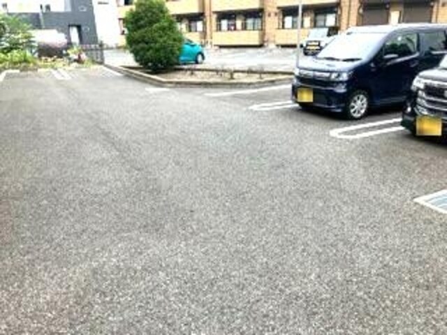 カーサ・カミリアⅡの物件外観写真