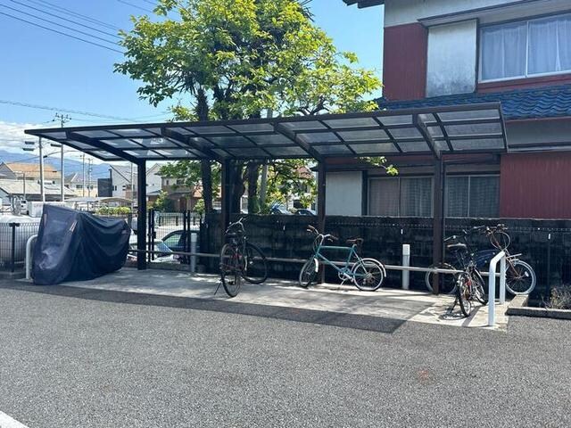 カーサ・カミリアⅡの物件外観写真