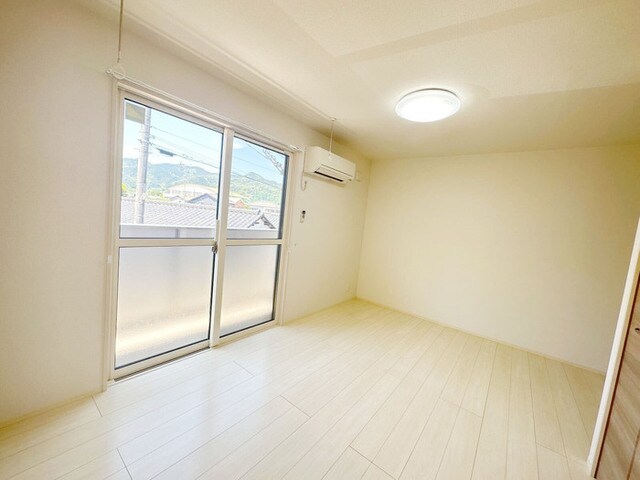 カーサ・カミリアⅡの物件内観写真