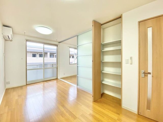 ソレアードＢの物件内観写真