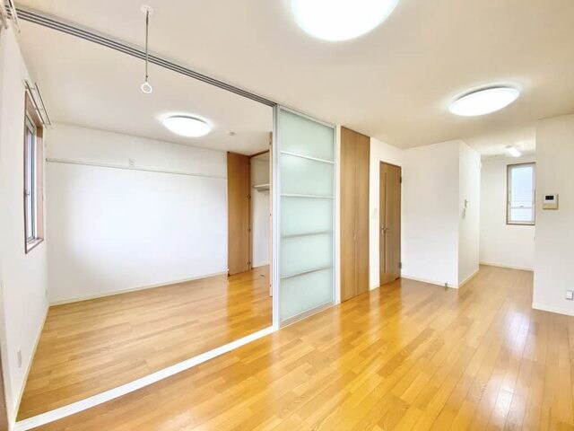 ソレアードＢの物件内観写真