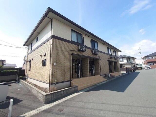 ハイムルーエ厚原東　Ｃ棟の物件外観写真