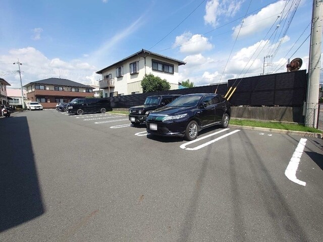 ハイムルーエ厚原東　Ｃ棟の物件外観写真