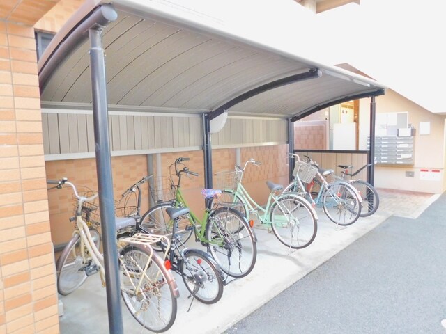 グランセードルの物件外観写真