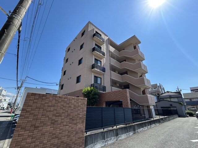 グランセードルの物件外観写真