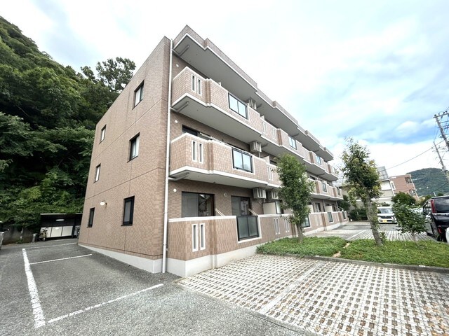 フォレスタ　ヴィアーレの物件外観写真