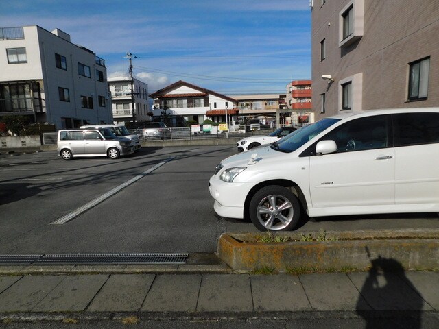 サンパークハイツ　沼北　Ｅの物件外観写真