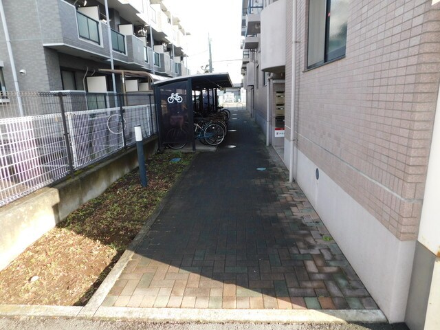 サンパークハイツ　沼北　Ｅの物件外観写真